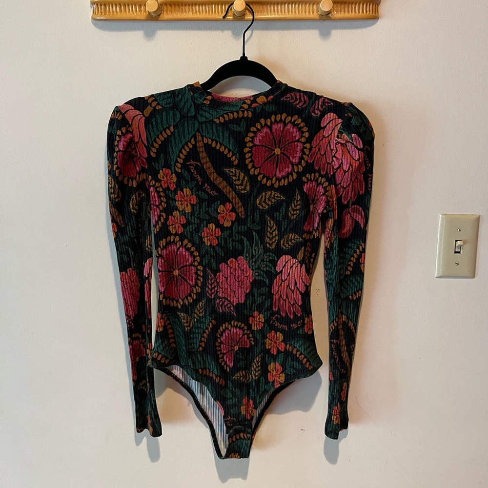 FARM Rio Floral Long Sleeve Bodysuit - Black and Pink